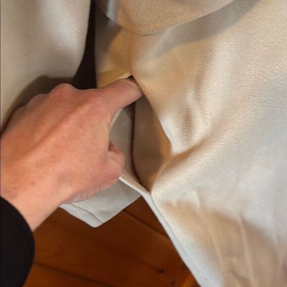 Classic Beige Trench Coat with Black Buttons - Picture 6 of 12